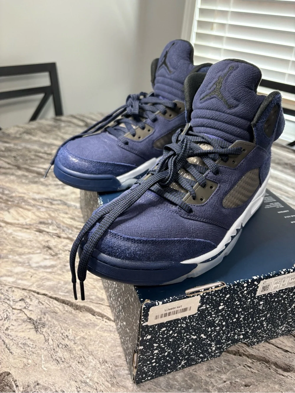AIR JORDAN RETRO 5 NAVY BLUE SUEDE MENS SIZE 10
